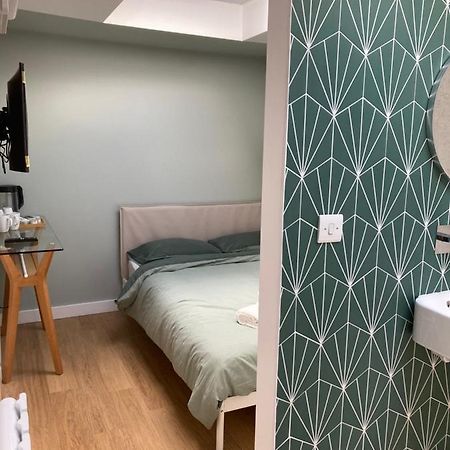 Central Ensuite Guest Unit With Ac And Free On-Street Parking ブライトン エクステリア 写真